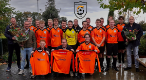 Nieuwe wedstrijdshirt senioren 10